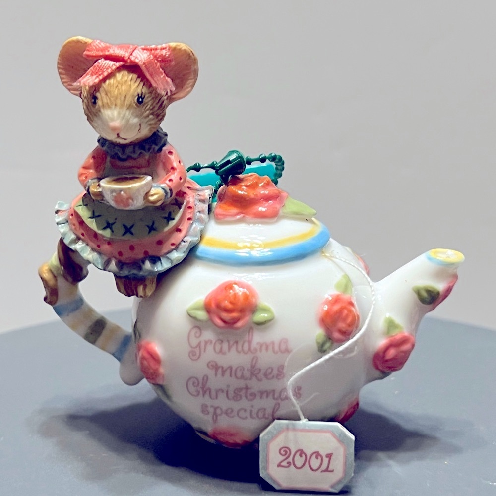 Carlton Cards Mouse Teapot Grandma Ornament
